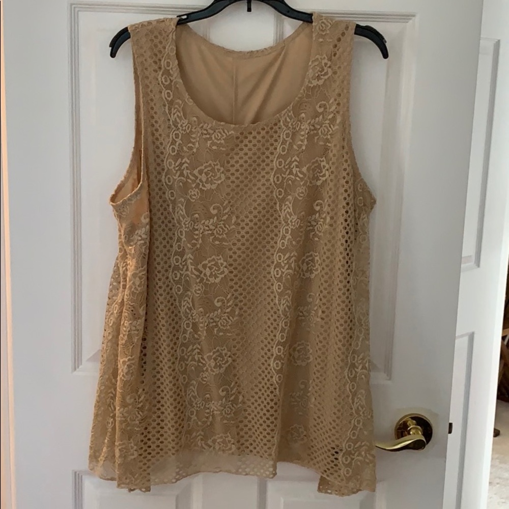 Beige flowy tank top